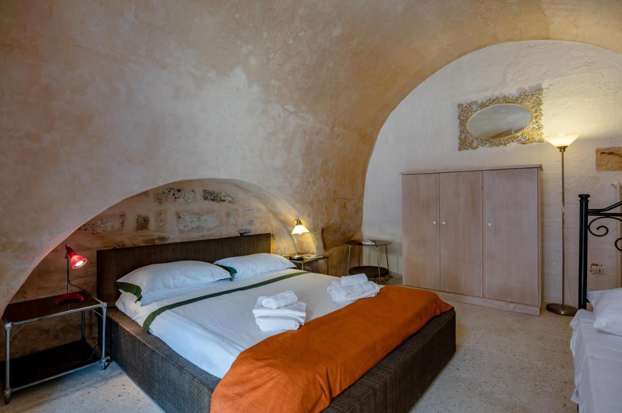 Casa Dei 5 Camini With Terrace Apartment Ortelle Exterior photo